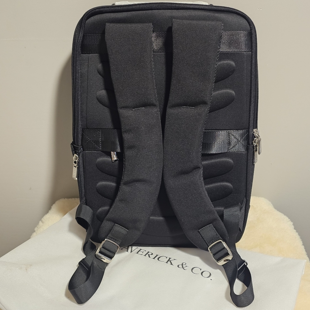 NWT Maverick & Co Black Explorer Light Backpack - Picture 3 of 16
